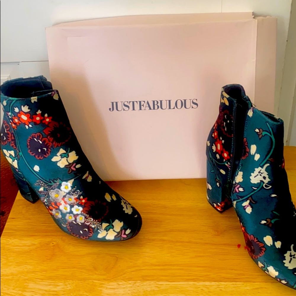 Ankle velvet floral boots worn once